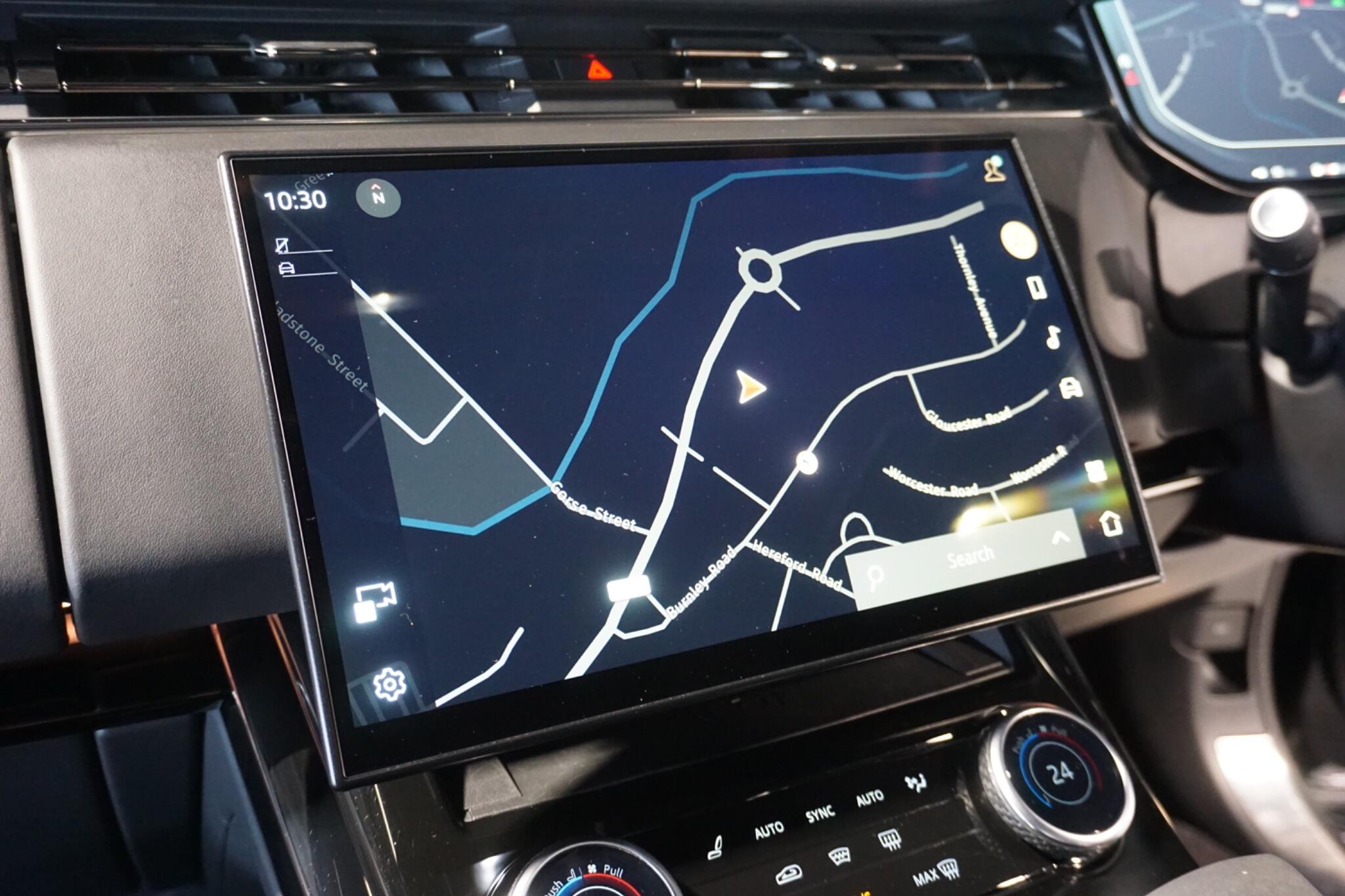 Land Rover Range Rover Sport 3.0 D300 MHEV Dynamic SE SUV 5dr Diesel Auto 4WD Euro 6 (s/s) (300 ps)